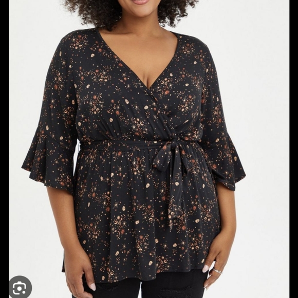 Torrid skull wrap peplum blouse - Picture 1 of 2